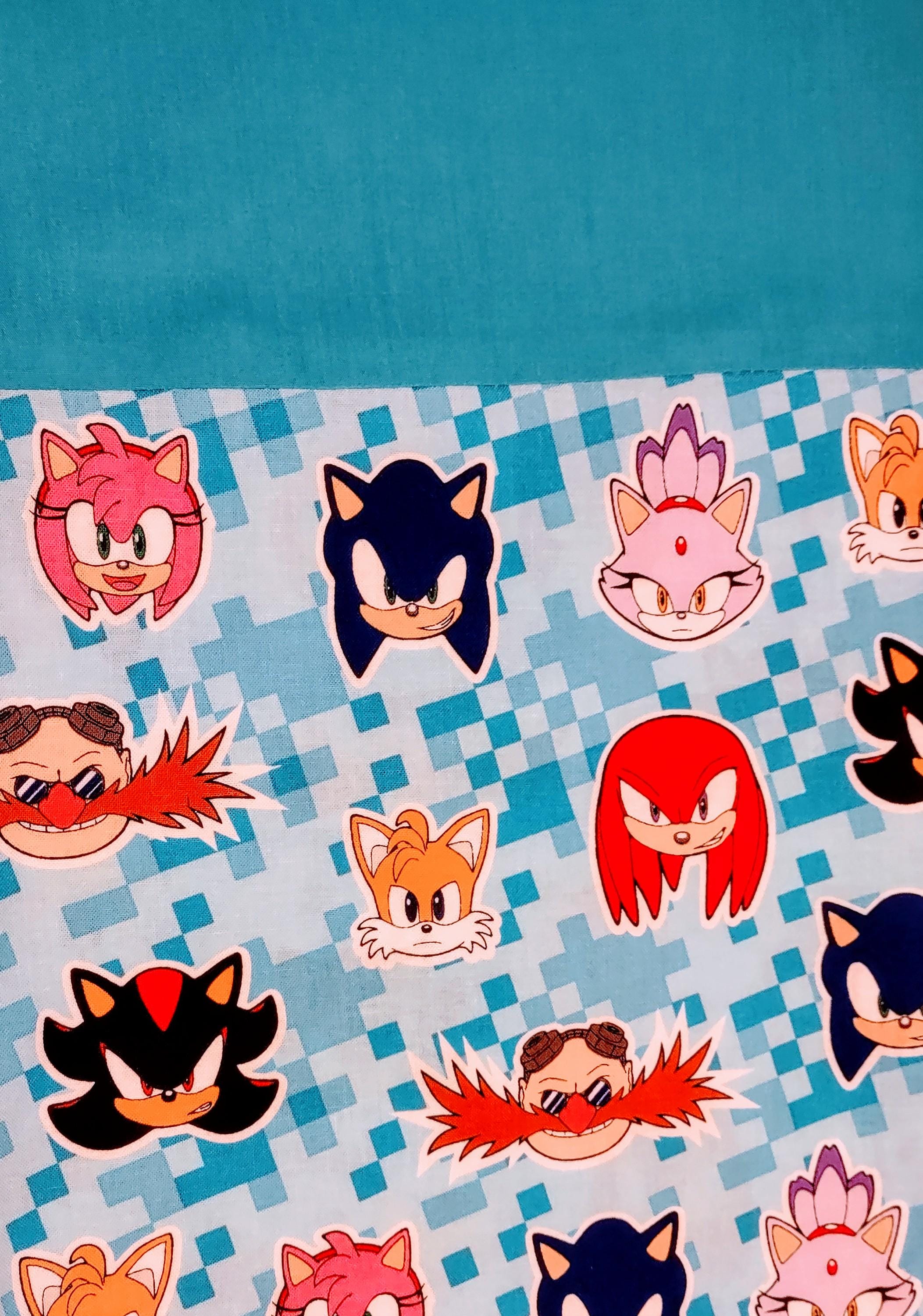 Sonic the Hedgehog!!!! Hard to find! Standard size pillowcase. Great kids bedding! French seams for durability!