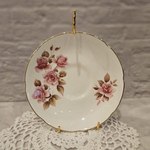 Xícara de chá e pires de porcelana vintage Royal Grafton Pink Rose