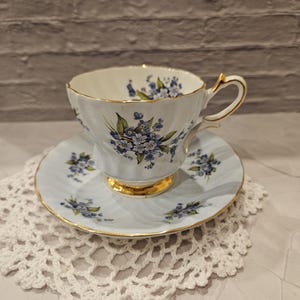 Queen Anne Baby Blue English Vintage Bone China Tea Cup Set