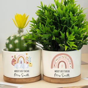 Custom World's Best Teacher Planter Pot,Cute Rainbow Flower Pot,Back to School Gift,Thank You Teacher Gift,Leaving School Gifts,Gift for Her