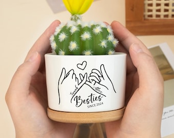 Personalized Besties Plant Pot,Custom Name Planter Pot,Best Sister Gift,Cousins Gift,Besties Gift,Gift for Her,Gift for Couple,Birthday Gift