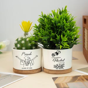 Personalized Planter Graduation Gift,Garden Plant Pot,Mini Succulent Pot,Unique College Graduation,Graduation Gifts for Her/Daughter/Student
