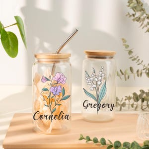 Taza de café helado personalizada, vaso de cerveza con tapa y pajita, regalo para ella, recuerdo de fiesta, propuesta de dama de honor, regalo para el Día de la Madre, taza floral.