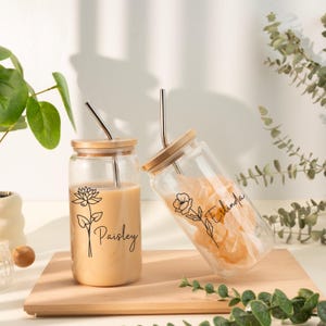 Vaso de cristal con tapa y pajita, diseño de flor de nacimiento, lata de cerveza con nombre personalizado, regalo para propuesta de dama de honor, recuerdo de boda, regalo para ella, mamá.