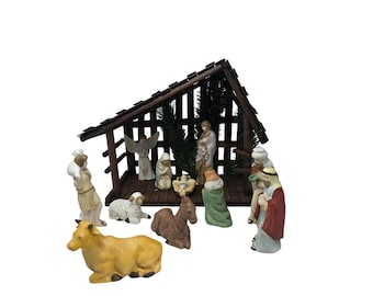 Vintage Ceramic Christmas Nativity Scene 11 Pieces With Wooden Stable