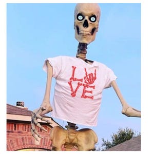 12 foot Skeleton Valentine&#39;s day Love shirt - clothes for the 12ft Home Depot skelly skully valentines day costume tee shirt