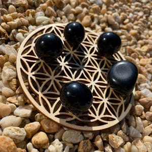 Obsidian tumbled stone