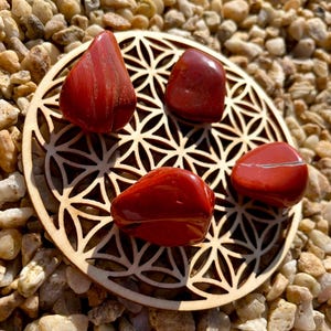 Red Jasper Tumbled Stone