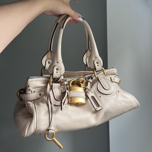バッグ Chloe Paddington Hand Bag beige The Chloé Paddington Bag: Get Early Access