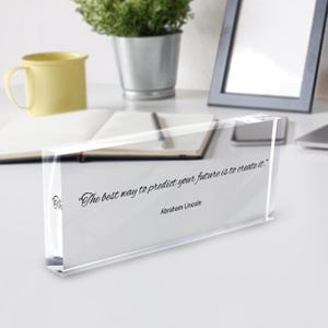 Personalisierter Acryl-Quote-Block | Benutzerdefinierter motivierender Text | Schreibtisch Geschenk | Achtsamkeitsbotschaft | Inspirierendes Dekorationsstück