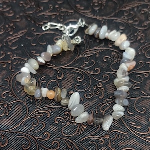 Botswana Agate Stone Bracelet Natural Elegance, Crystal Jewelry, Agate Jewelry for Women, Raw Stone, Handcrafted Jewelry