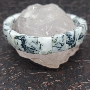 Minimalist Moss Agate Crystal Bracelet, Stylish Men&#39;s and Women&#39;s Jewelry, Nature-Inspired Design, Unique Gift for Him or Her
