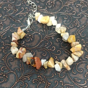 Natural Agate Stone Bracelet: Handcrafted Crystal Jewelry