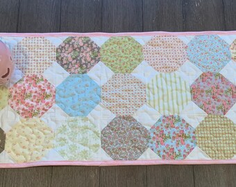 purple Quilted spring flowers tablerunner in pastel yellow green and pink