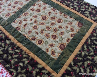 Sunflower Table Runner, Oak Leaves Table Runner, Quilted Table Runner, Green Table Runner