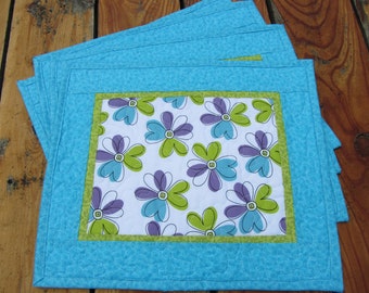 Floral Placemats Quilted, Turquoise Green Purple Placemats , Summer Floral Place Mats , Set of 4 Placemats