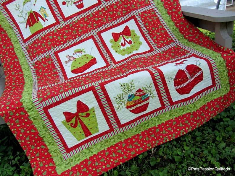 Christmas Elves Quilt, Quilted Christmas Blanket, Christmas Lap Quilt, Christmas Wall Hanging, Quilt with Minky Backing Red White Green image 4