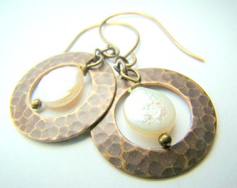 Hammered brass earrings, coin pearl earrings, antiqued bronze, brass disc,... Going Circular