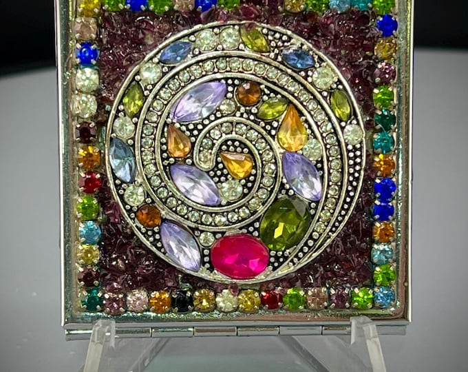Handmade Rhinestone Compact Mirror: Vibrant Glam Sparkle Accessory