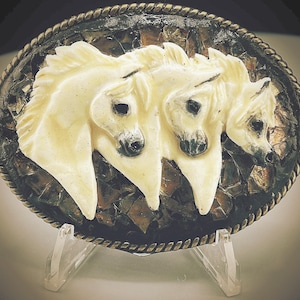 Handmade Three White Horses Belt Buckle: Western Equestrian Art