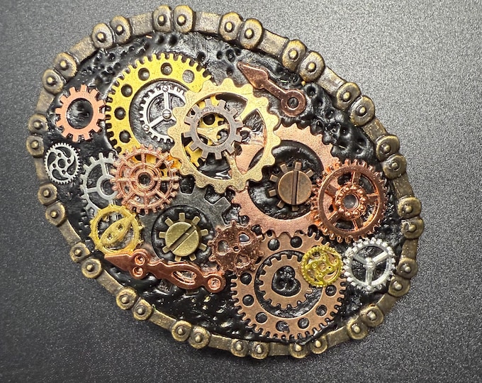 Steampunk Belt Buckle with Metal Cogs and Gears, Unisex Accessory