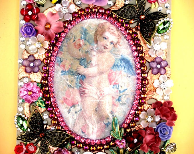Shabby Chic Cherub Mosaic Art: Rhinestone & Pearl Embellished Decor