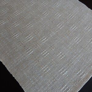 Table Runner Handwoven in Linen Lace image 1