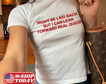 Camiseta infantil com atitude divertida, top cropped "Posso ser relaxada, mas consigo me inclinar rapidinho", camiseta com estampa sarcástica estilo anos 2000, top com meme para mulheres.