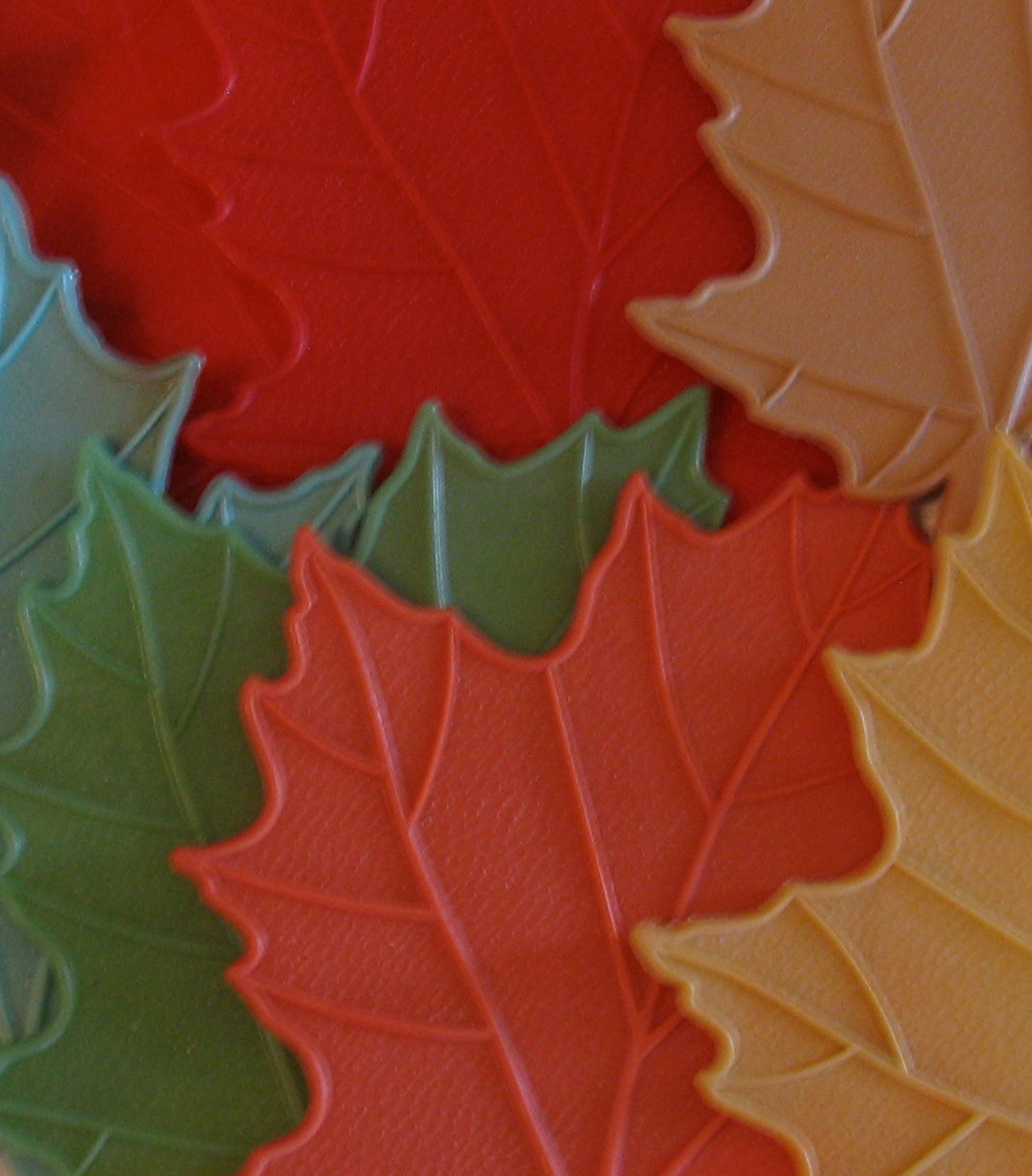 8 Vintage Plastic Maple Leaf Coasters Autumn Leaves Etsy