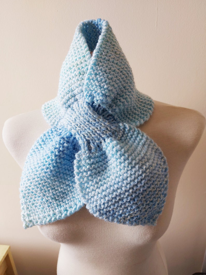 Ascot Keyhole Scarf in colours of a Baby Blue ,White and Pale Lemon Women Teenagers Accessories 1940's Scarf image 2