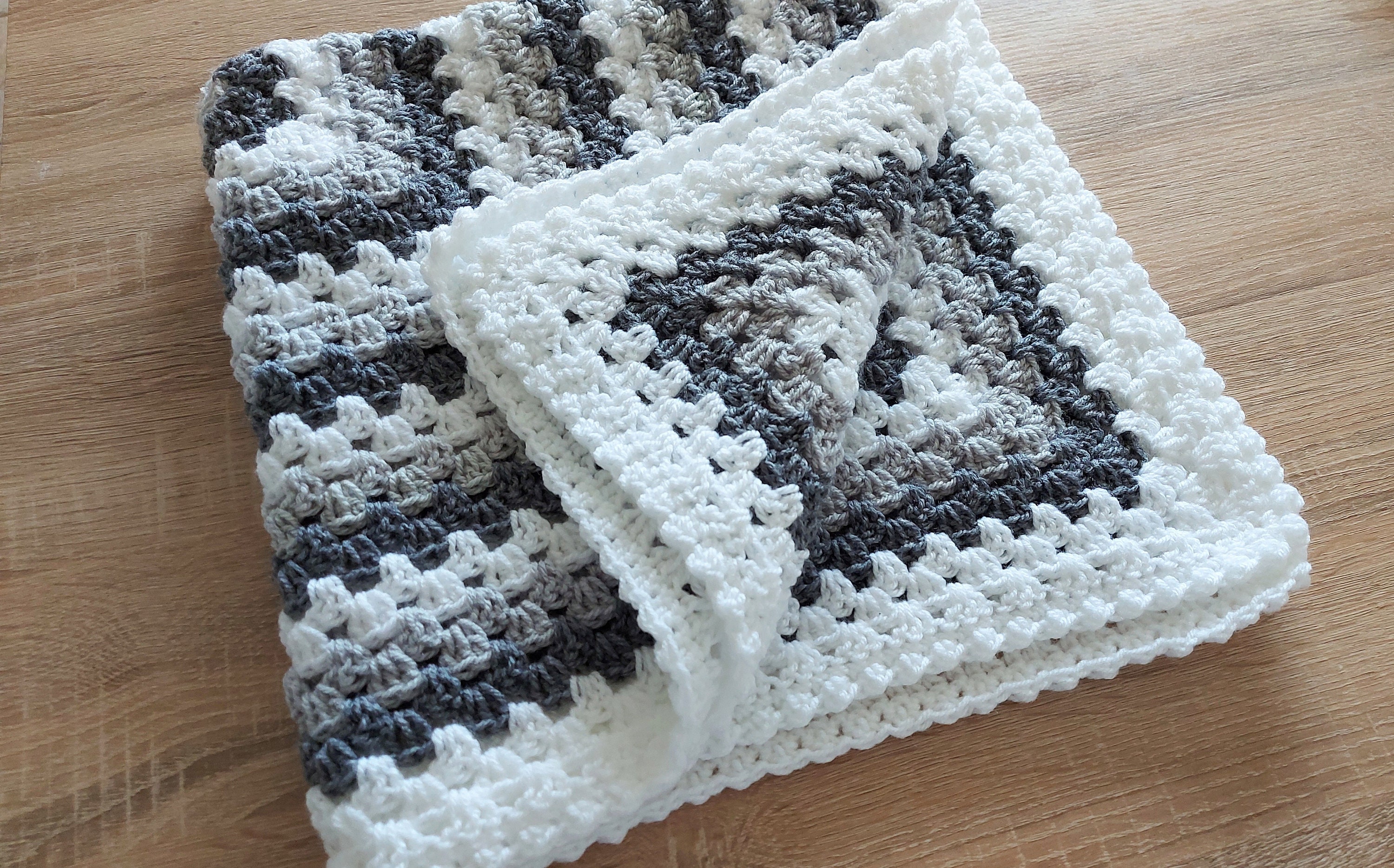 Black and white baby blanket sale