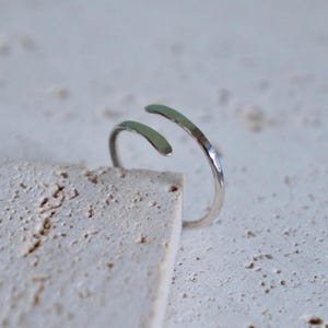 Adjustable ring for women, hammered ring in gold filled and 925 silver, handmade jewelry
