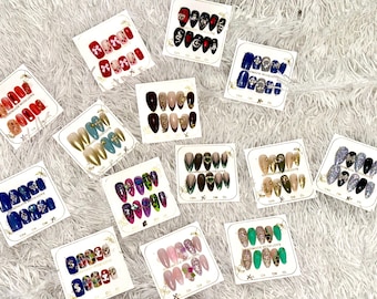 Boîte mystère de 3 clous à presser faits main | Ensembles d'ongles sophistiqués et élégants | Kit de pose d'ongles inclus et cadeaux