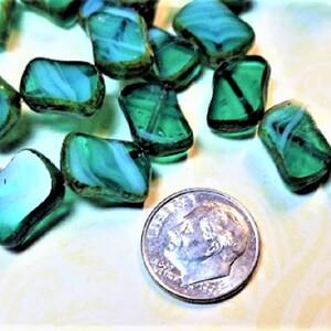 Czech glass diagonal cut  Emerald green 10 pieces