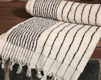 VM COCO Organic Black on White Bath Towel | Hand Woven | Quality Turkish Cotton | Soft | Thick Towel | Personalized Gift