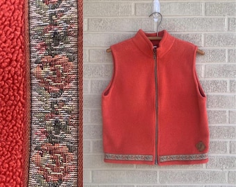 Vtg J2 Colorado Fleece Vest Size SMALL Tapestry Detail Roses Coral Full Zip