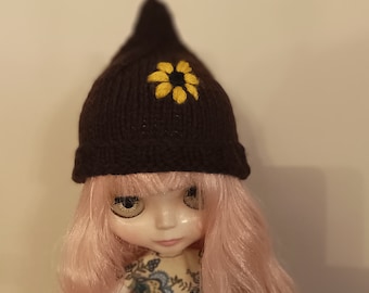 Blythe Sunflower Hat, Dolls Hat, Dolls Beanie Hat