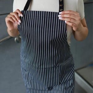 Custom apron Personalized Apron Custom Apron with Text Personalized HairStylist Apron Hair Stylist Apron Hair Stylist Gift Hairdresser Apron