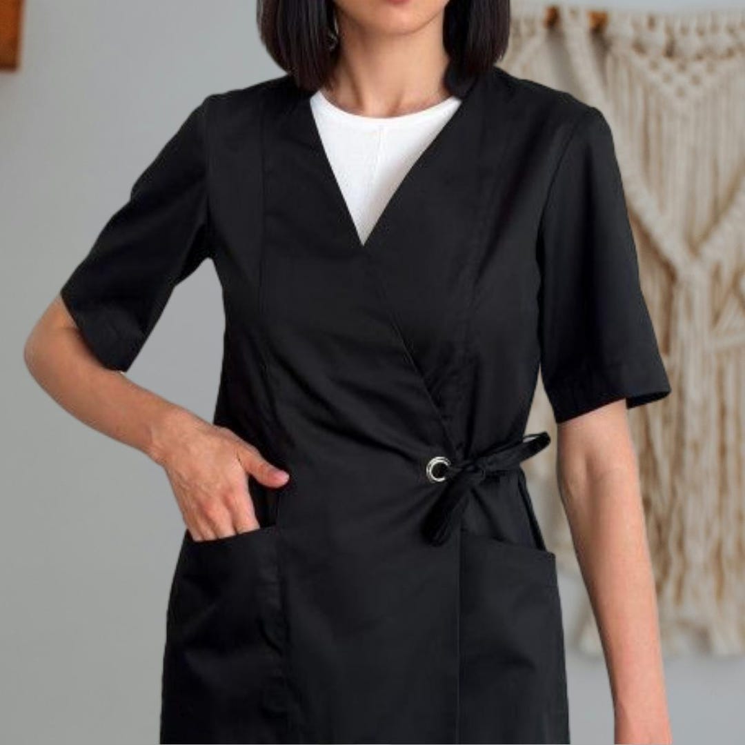 Personalized Black Waterproof Barber Gown: Women's Short Sleeve Robe - Etsy