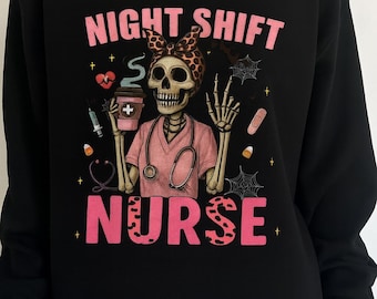 Sudadera de enfermera de turno de noche: divertida sudadera de cuello redondo con esqueleto de enfermera para Halloween, ideal para amantes del café.