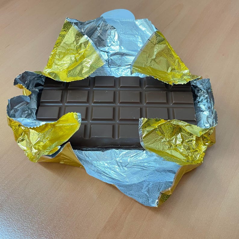 Premium Dubai Chocolate 220g With Pistachio Cream Filling / Pistachio