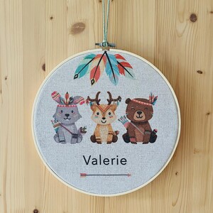 Targa per porta Targa per cameretta dei bambini Cornice per ricamo Regalo Animali della foresta Indiani Personalizzata con nome