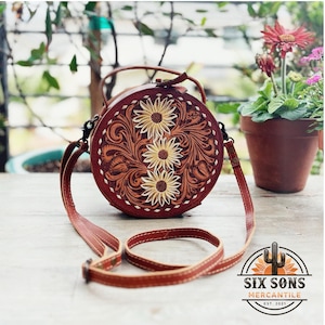 Western Leather Purse, Western Purse, Hand Tooled Leather Canteen Purse, Round Purse, Western Leather Crossbody Purse, Round Leather Purse