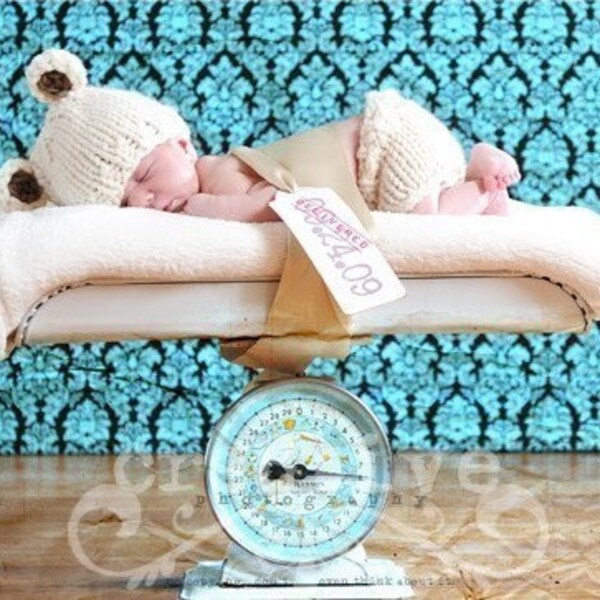 YOU PICK COLOR. Chunky knit bear hat and diaper cover set. Newborn photo prop.