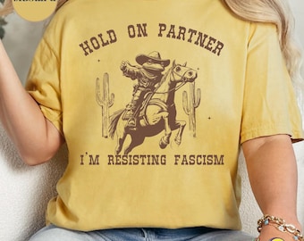 Antifaschismus Cowboy Frosch Meme Shirt: Dezente Anti-Trumpf-Komfortfarben schaffen das ICE großzügige T-Shirt ab