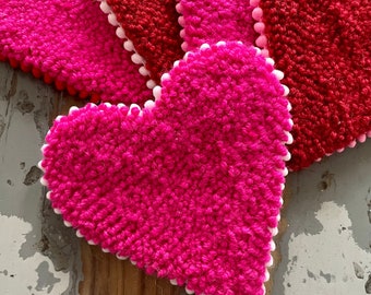 Posavasos de lana con forma de corazón y aguja perforadora: tapete para taza de San Valentín hecho a mano