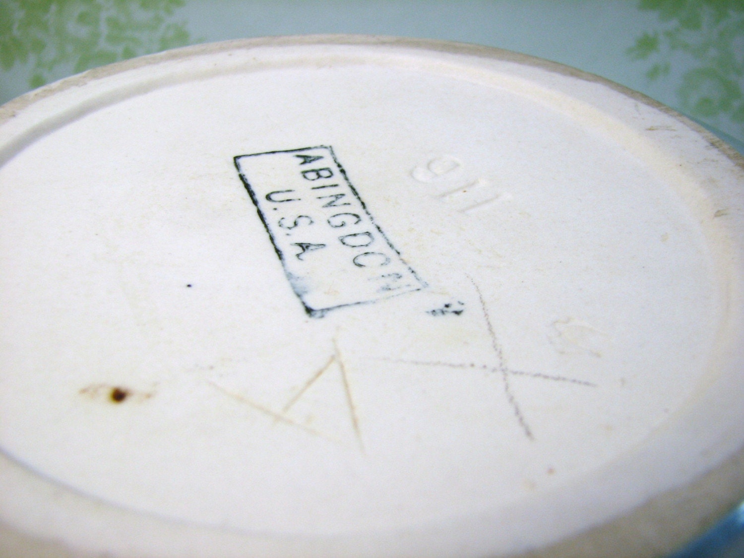 Vintage Large Abingdon Art Pottery Sage Green Vase | Etsy