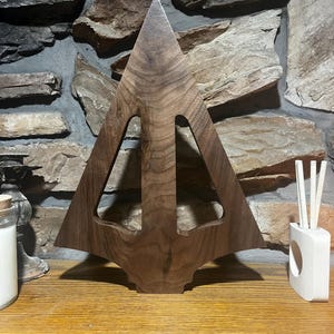 European Broad head Arrowhead Deer Plaque