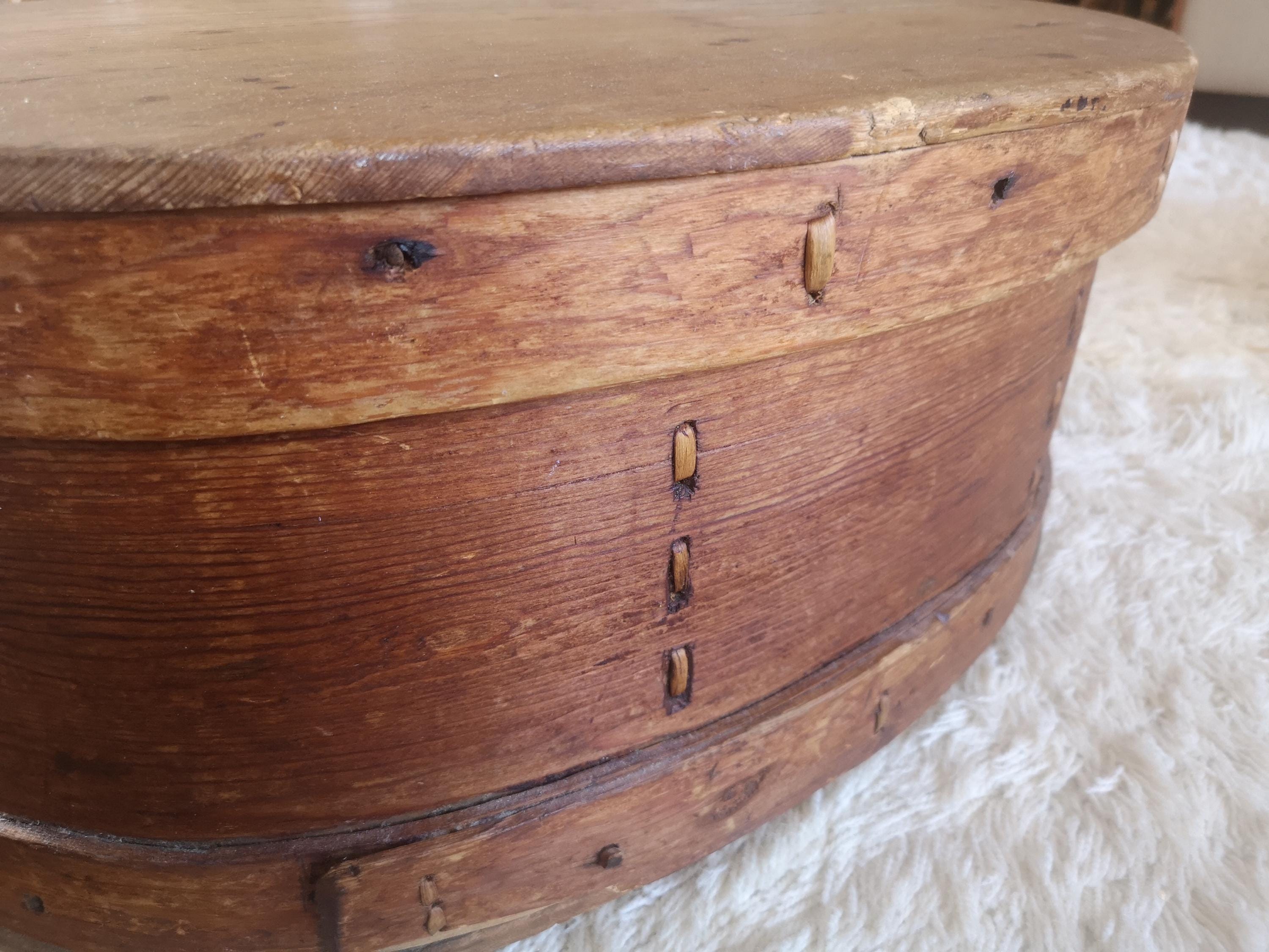 大きなアンティーク木製収納ボックス「スヴェパスク」民芸品、19世紀