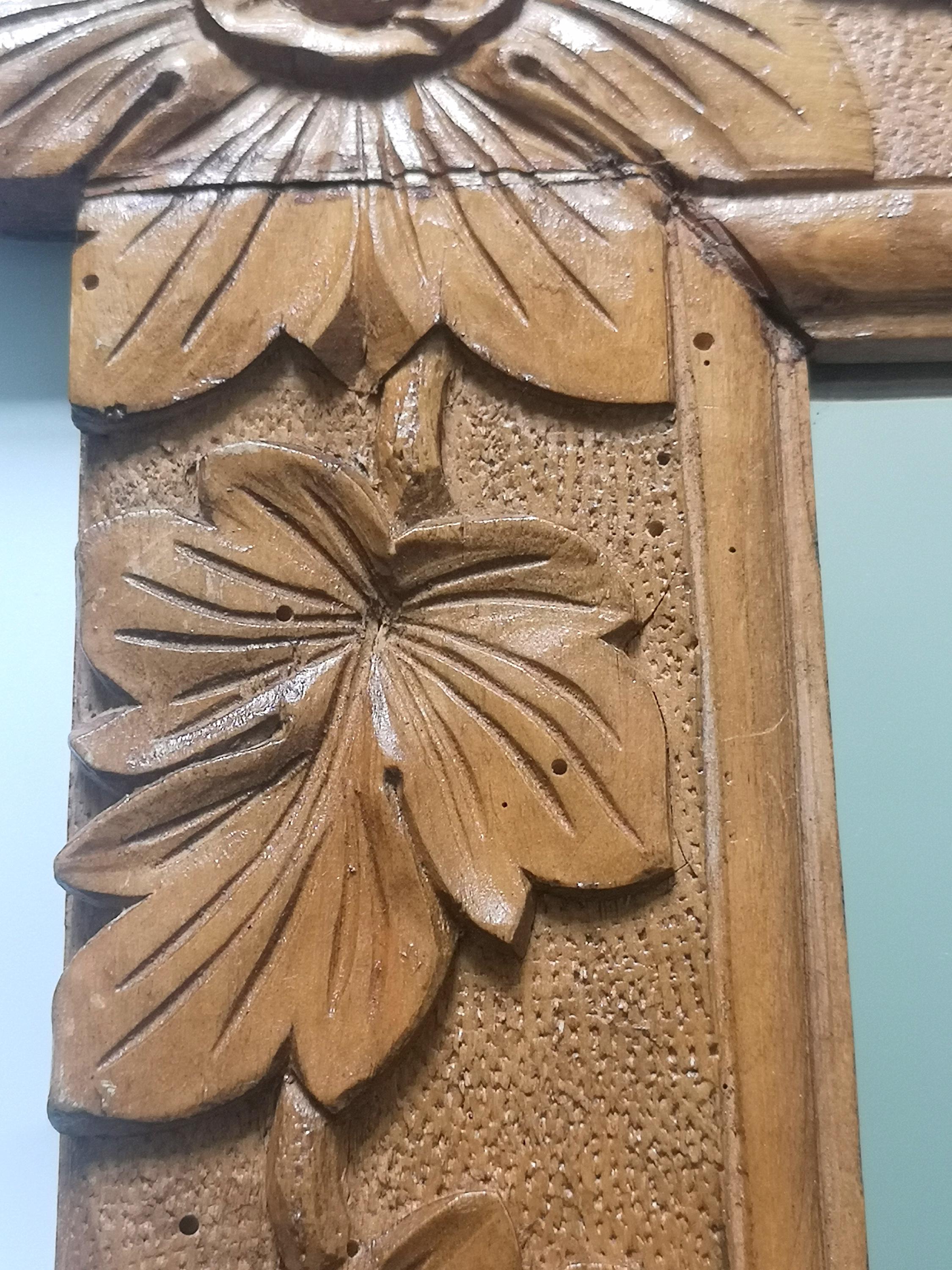 木彫　壁掛けミラー 葉とブドウのデザイン 木彫 壁掛けミラー 葉とブドウのデザイン 木彫 壁掛けミラー 葉と